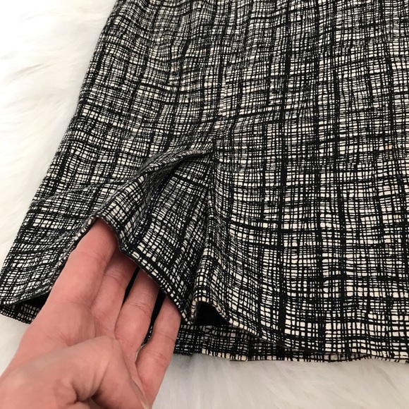 White House Black Market Pleated Pencil Skirt - Picture 2 of 5